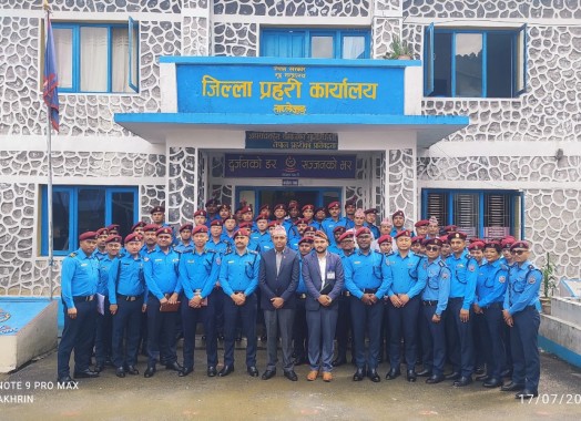 प्रमुख जिल्ला अधिकारी श्री उमेश कुमार दाहाल ज्यूबाट जिल्ला प्रहरी कार्यालयको निरीक्षण