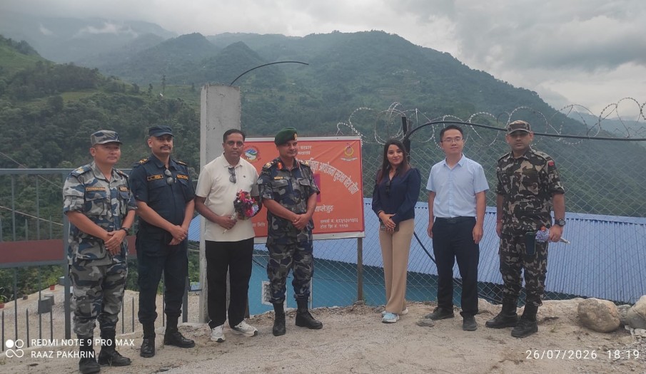 अपर तमोर जलविद्युत आयोजना सुरक्षा बेश ठौवा प्रमुख जिल्ला अधिकारी उमेश कुमार दाहाल सहित सुरक्षा प्रमुखबाट अनुगमन तथा निरीक्षण